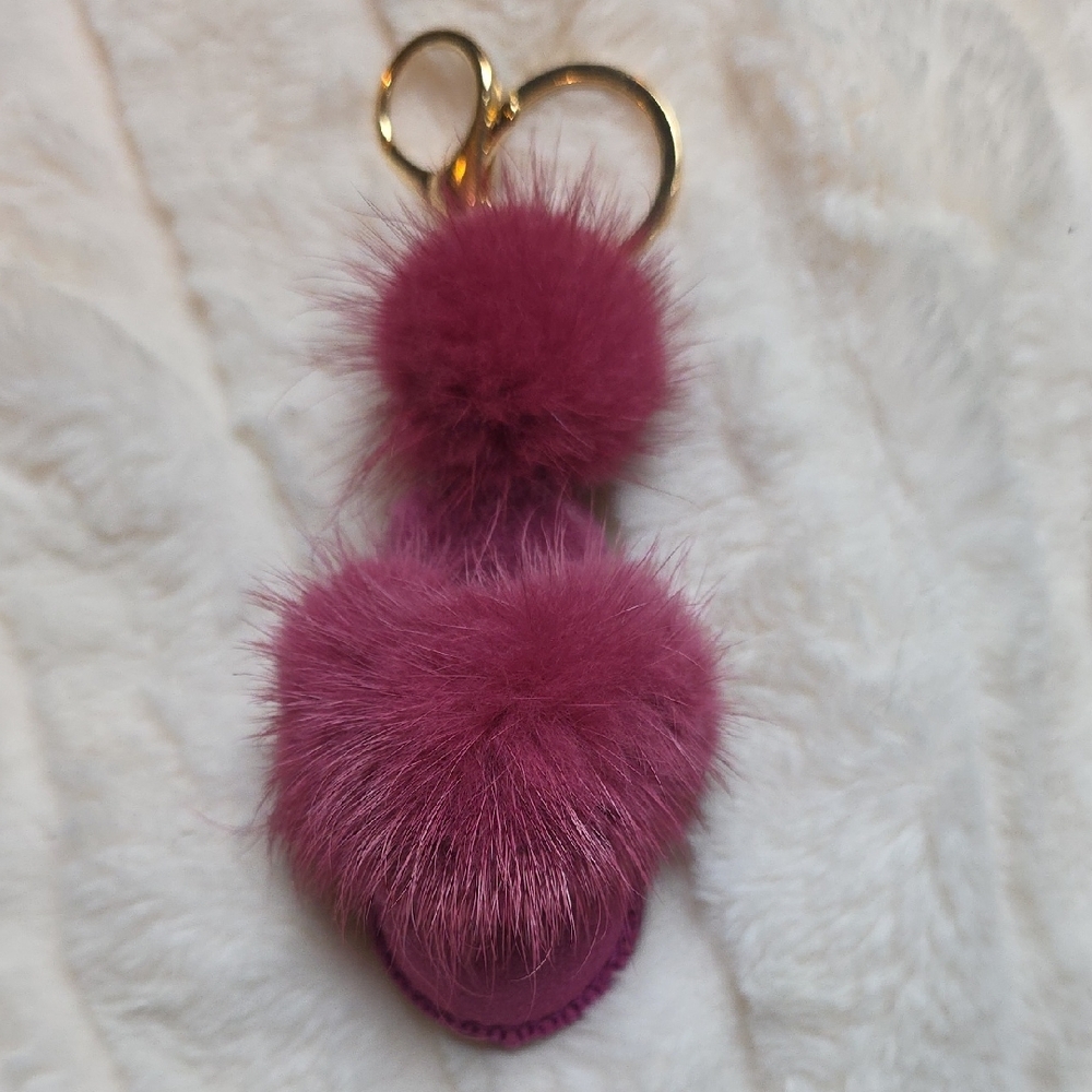 Elegant Gold and Pink Pom Pom Keychain